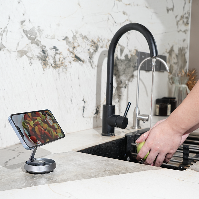 M10XS Silicon Scution Phone Holde APPS2Car Mount