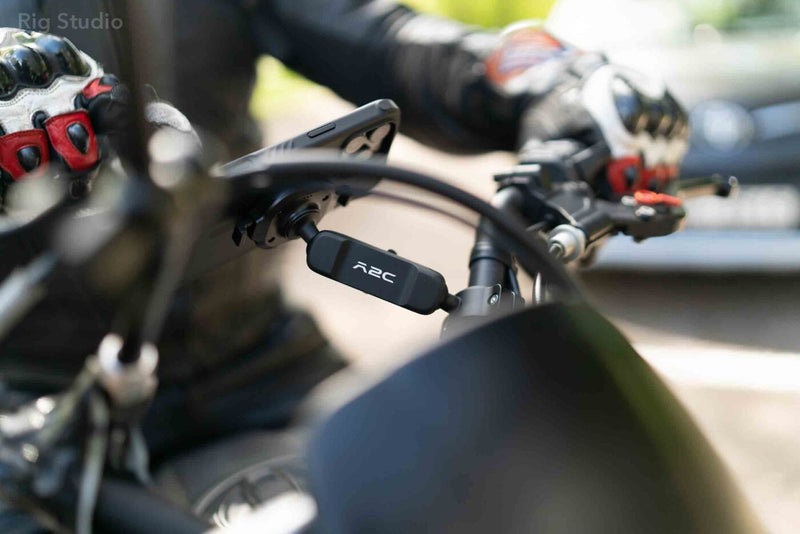 Magnetic vs Mechanical Motorcycle Phone Mounts: Which Is Better?